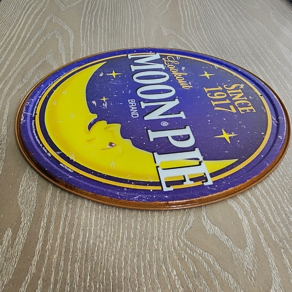 🌙Moon Pie Vintage Metal Sign – 12" Wall Decor Retro Charm Indoor/Outdoor Style - Picture 9 of 10